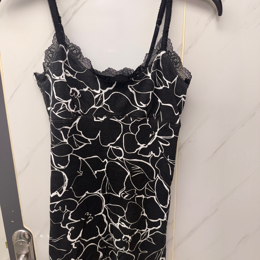 American Eagle Outfitters Black Lace Trim Top size S/P